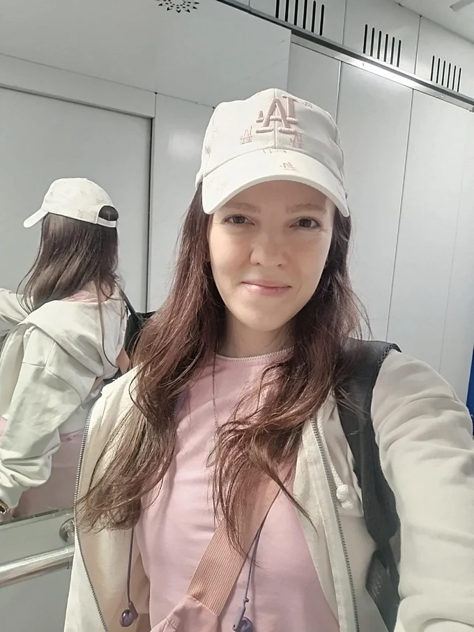 Hi! I'm Katya :)